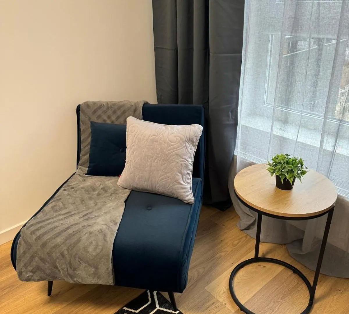 Grey Apartament 2 Pokojowy Z Balkonem W Warszawie وارسو
