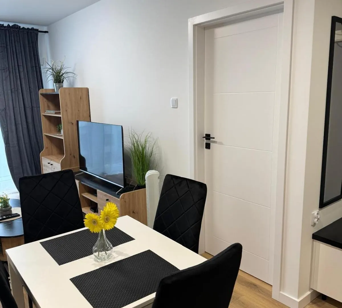 Grey Apartament 2 Pokojowy Z Balkonem W Warszawie Warsaw