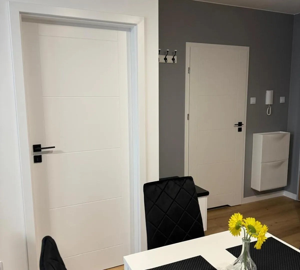 Grey Apartament 2 Pokojowy Z Balkonem W Warszawie Warsaw